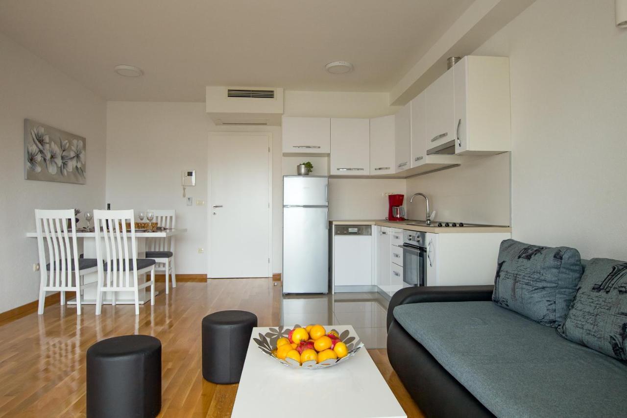 Apartments Mattea Makarska Exterior foto