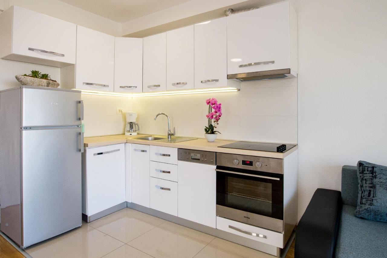 Apartments Mattea Makarska Exterior foto
